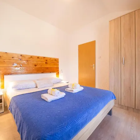 Holiday Home Iva * Privlaka (Zadar)