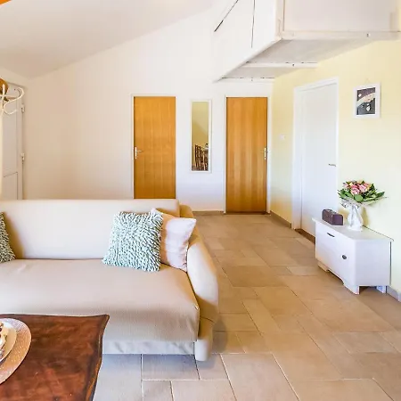 Holiday Home Iva Holiday home